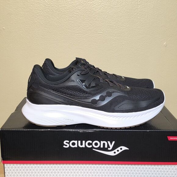 Saucony Guide 15 Running Shoes S20684-12 Black Gum Men\'s Size 10